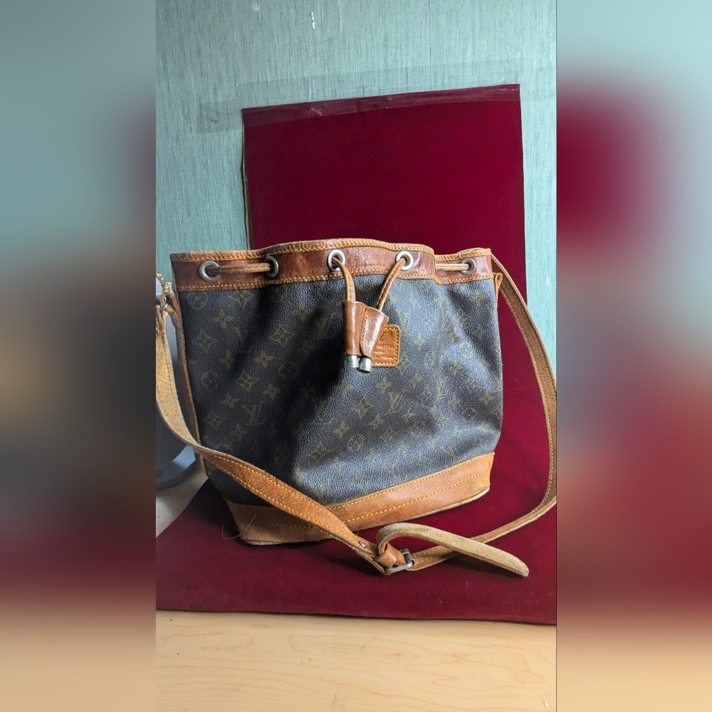 Louis Vuitton vintage Noé bag